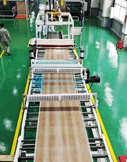 石晶地板生產線